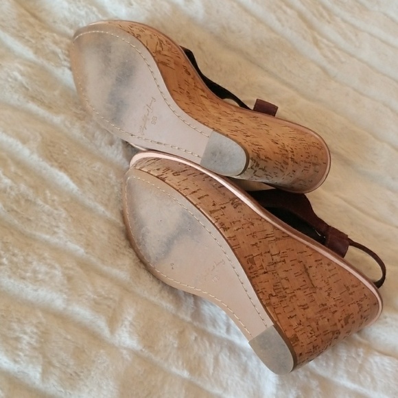 ELIZABETH AND JAMES // suede sling peep toe wedges - Picture 7 of 8